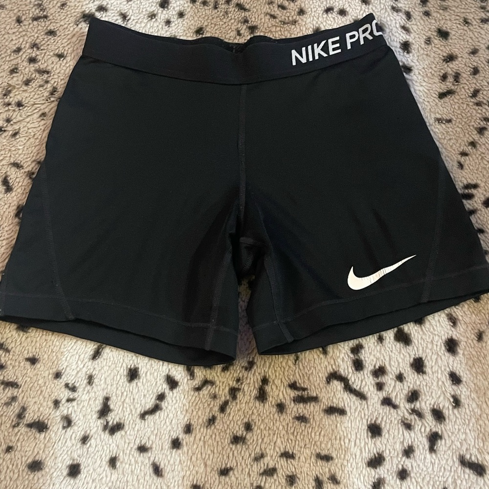 Nike Black Athletic Shorts Moisture-Wicking Performance